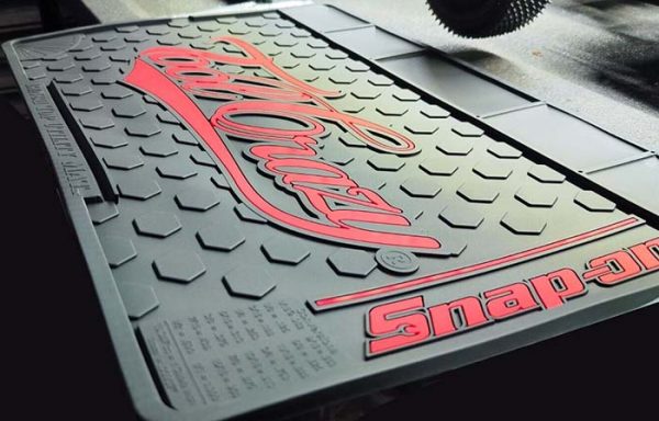 Snap-on Tools Custom Logo Waterproof Rubber Work Utility Maintenance Mat Workbench Protector Tool Box Top Mat